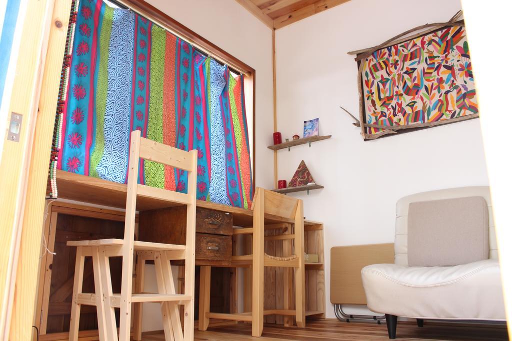 Katsuo Guest House Коти Экстерьер фото